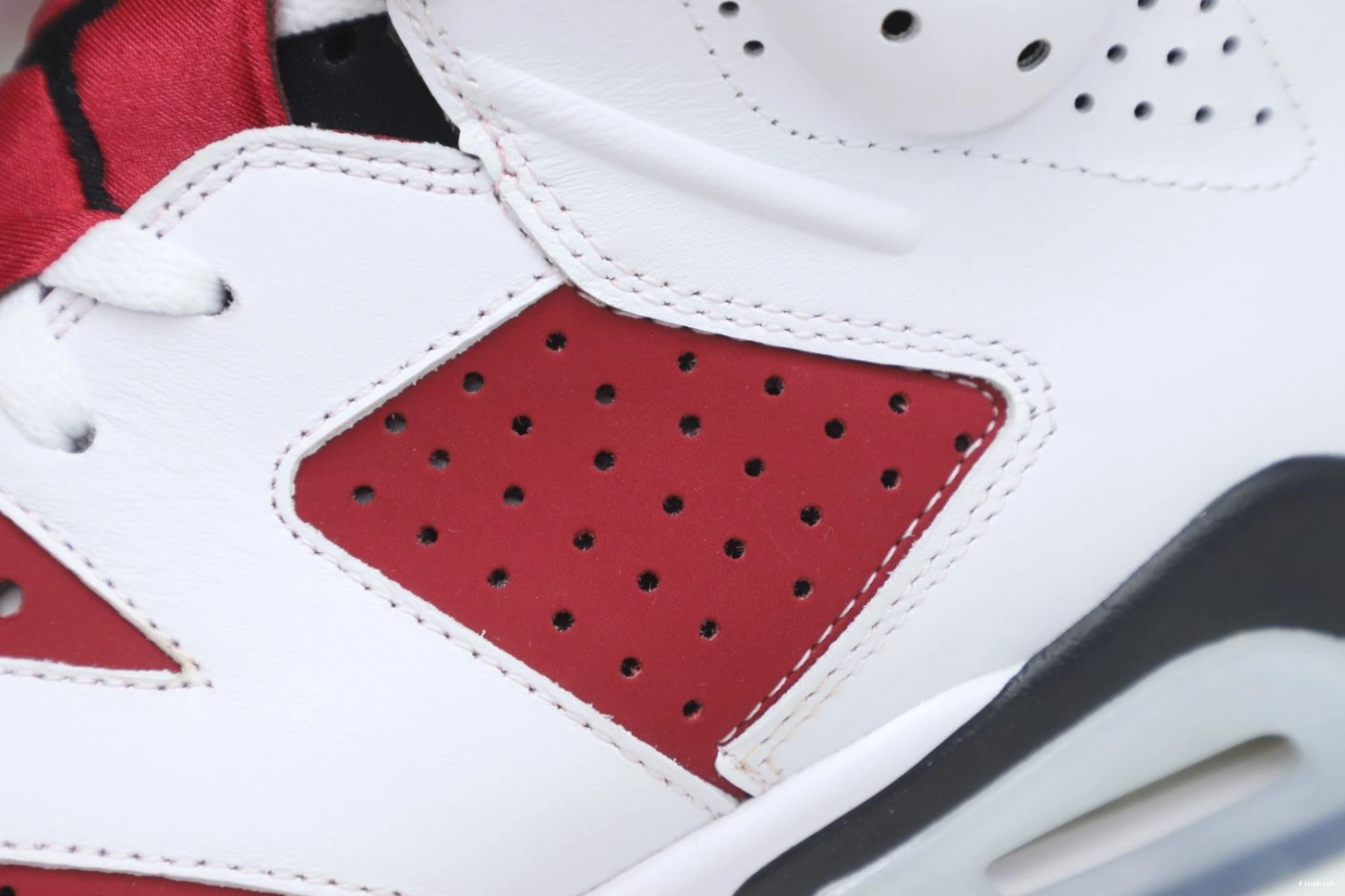 6 'CARMINE' AIR JORDAN 2021 OG RETRO 0822